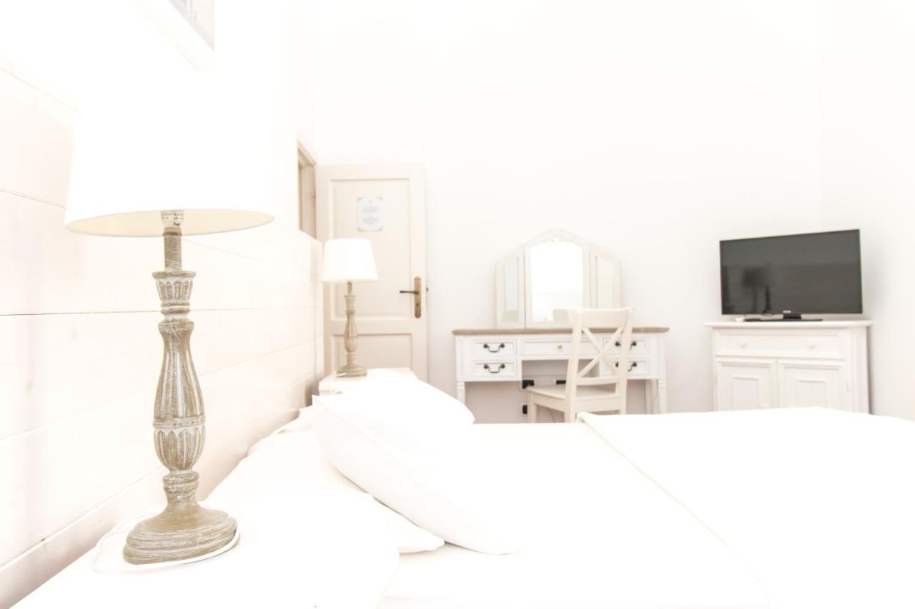 And So Bed & Breakfast Lecce Luaran gambar